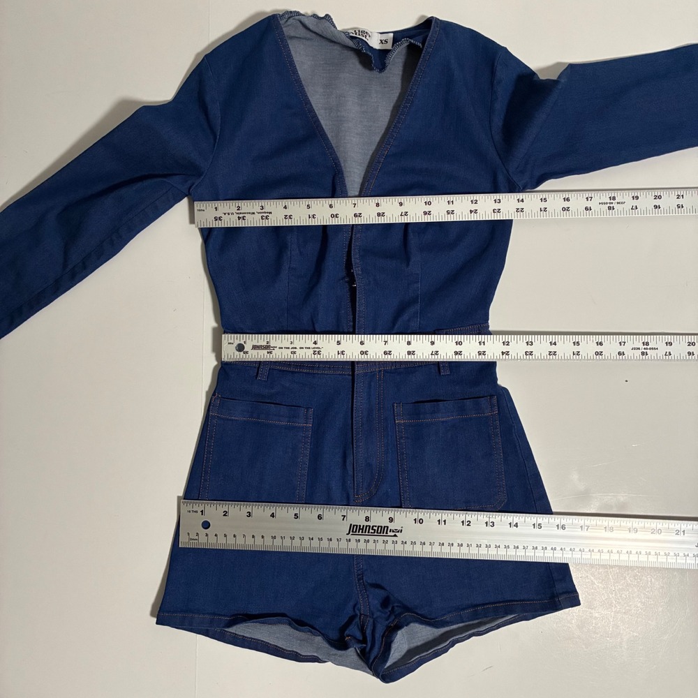 Tiger Mist Denim Romper XS Blue Long Sleeve Zip Front V-Neck Mini Jumpsuit - Picture 5 of 9